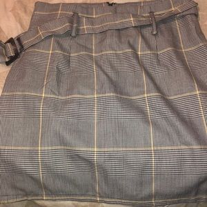 New cute forever 21 skirt